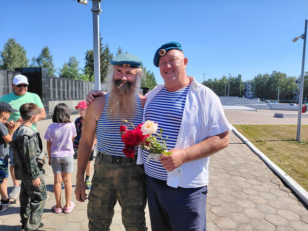 В Челнах отметили День воздушно-десантных войск