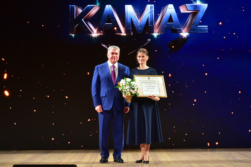 Наиль Магдеев поздравил работников КАМАЗа с Днем машиностроителя