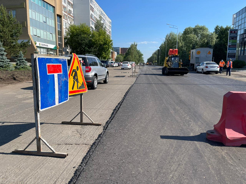 350 новых парковочных мест появится на улице Шамиля Усманова