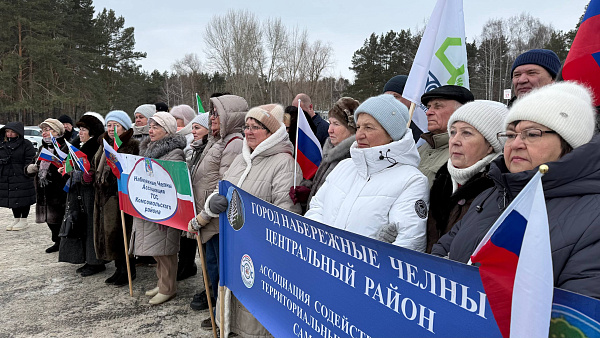 Из Набережных Челнов отправили первую в этом году партию шефской помощи
