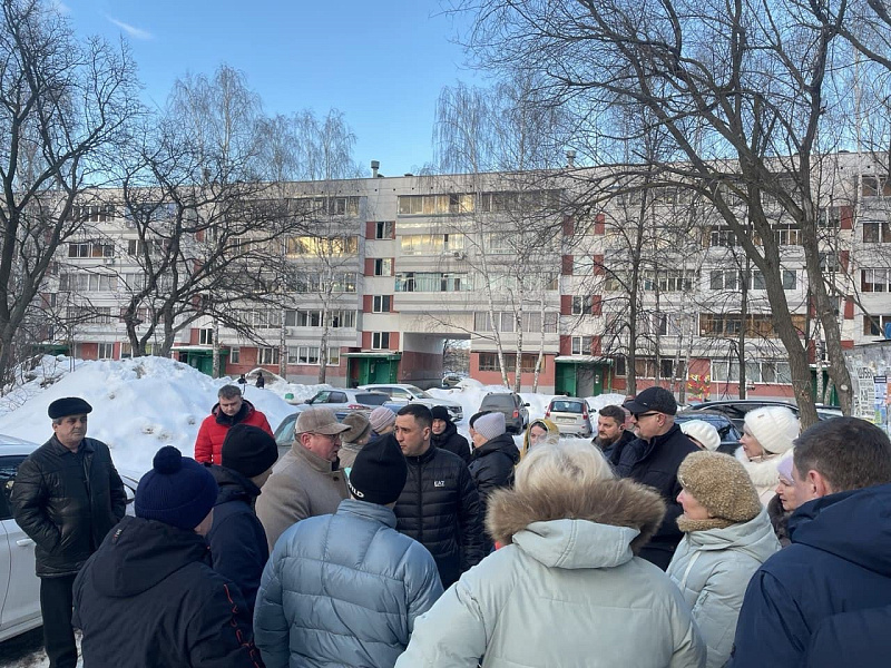 Фарид Салахов обсудил с жителями ход программы «Наш двор»