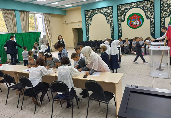 Школьники выбирают спикеров