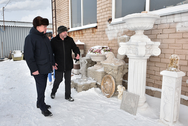 Сделано в Челнах. Наиль Магдеев ознакомился с производством вазонов