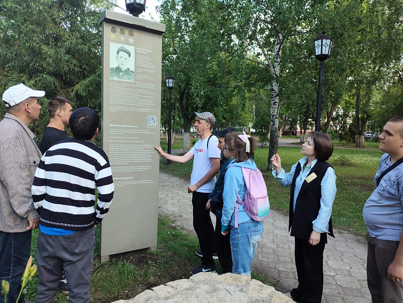 Воспитанники «Доверия» почтили память погибших в Великой Отечественной войне