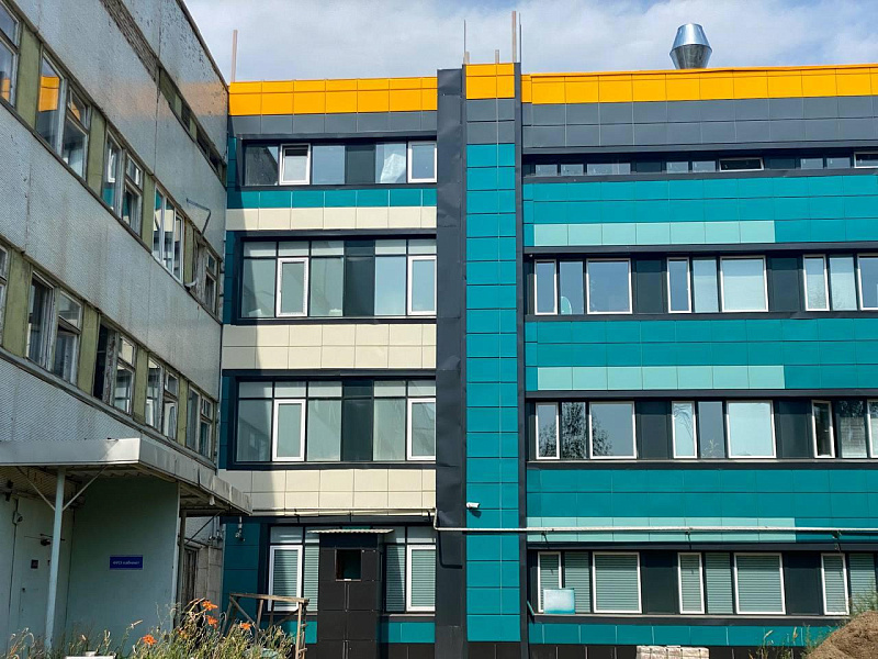 В инфекционной больнице продолжается ремонт