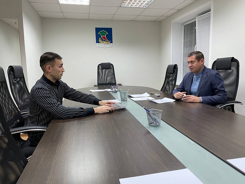 Главы районов проводят приём граждан