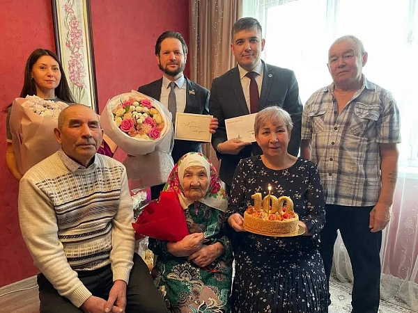 Ветерану Центрального района исполнилось 100 лет