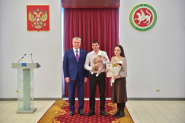 22 гаиләгә ана капиталына сертификатлар тапшырылды