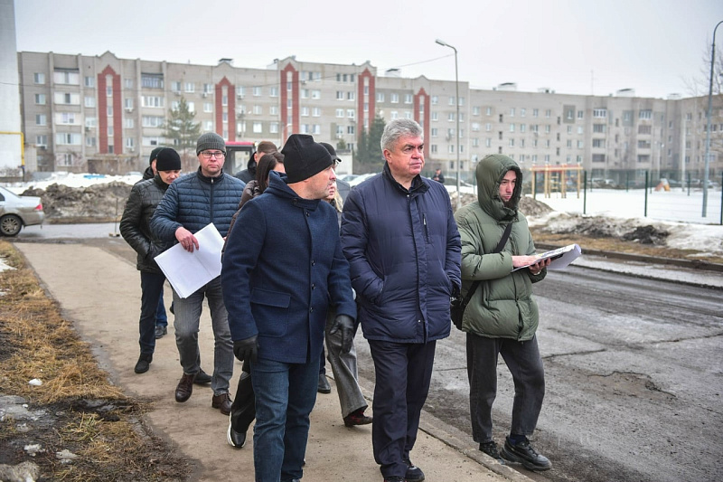 Наиль Магдеев оценил ход благоустройства 14-го комплекса в Комсомольском районе