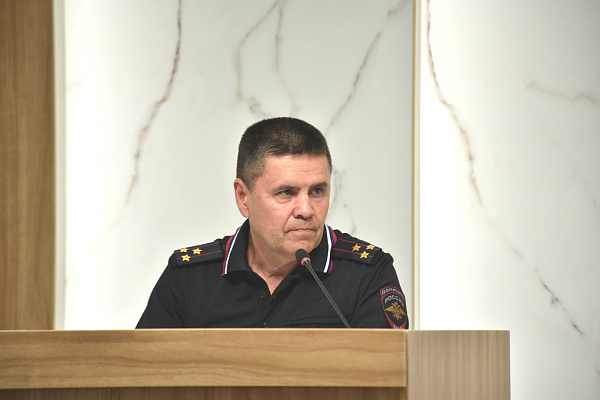 Водители и пешеходы: о чем предостерегают челнинцев