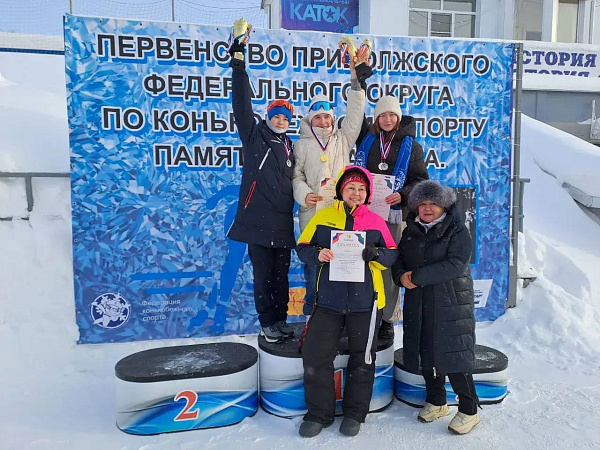 Челнинки завоевали путевки на первенство России по конькам