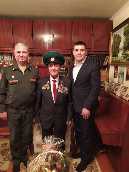 Челнинца поздравили с Днем Героев Отечества