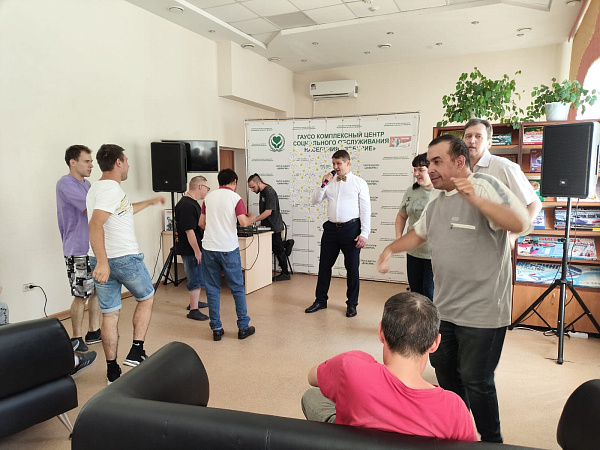 В Челнах организовали концерт для подопечных центра «Доверие»