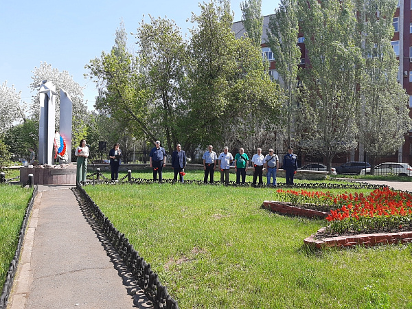 Челнинцы возложили цветы в честь годовщины начала вывода советских войск из Афганистана