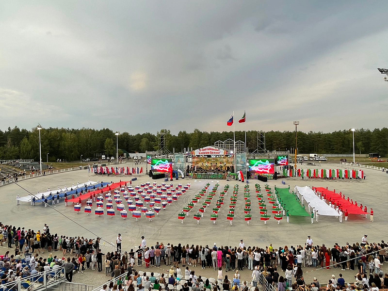 Челны отмечают День Республики Татарстан и День города
